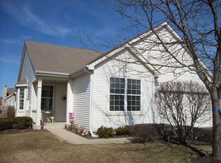 21264 Barth Pond Ln, Crest Hill, IL 60403