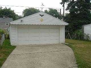 2nd image of 717 Bronx Dr