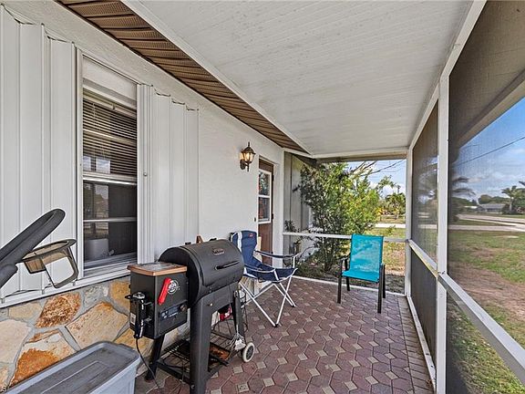 2nd image of 7503 Sanibel BLVD
