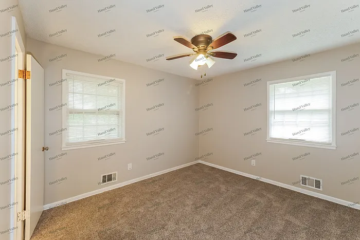 4221 S Union Ave — Photo 11
