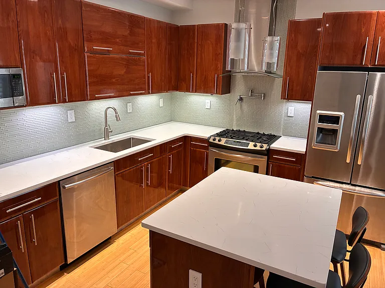 838 Park Ave #3 — Photo 6