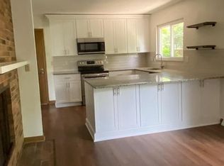 3105 Carisbrook Rd, Columbus, OH 43221