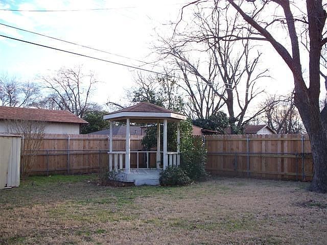 2nd image of 107 E San Benito Dr