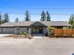 726 NW Sunset St, Mill City, OR 97360