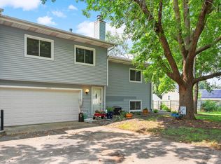 15560 Cornell Trl, Rosemount, MN 55068