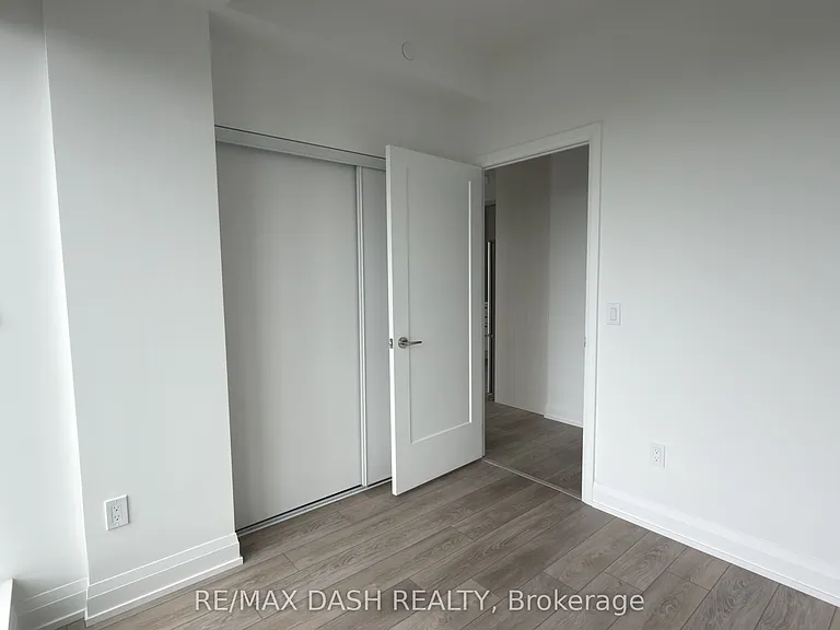 20 Soudan Ave #3603 — Photo 14