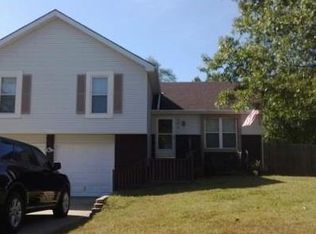 458 Twist Dr, Bonner Springs, KS 66012