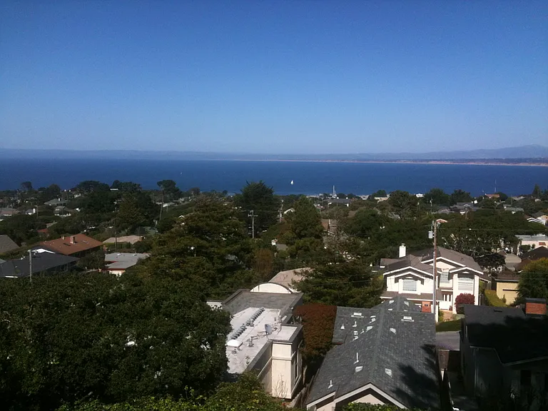 770 Terry St — Photo 3