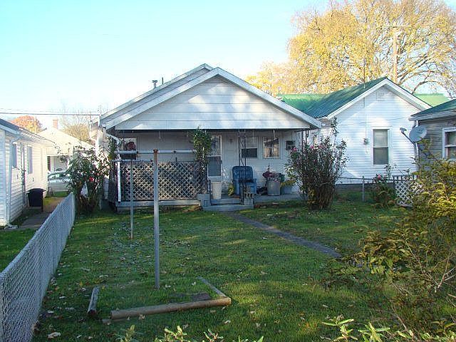 2nd image of 502 Wood St