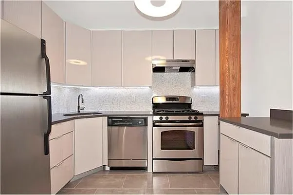 Rented by Triumph Property Group | media 7