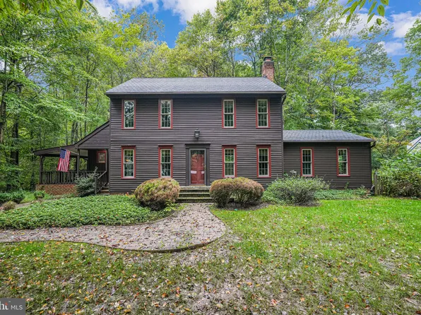 12042 Kahns Rd, Manassas, VA 20112