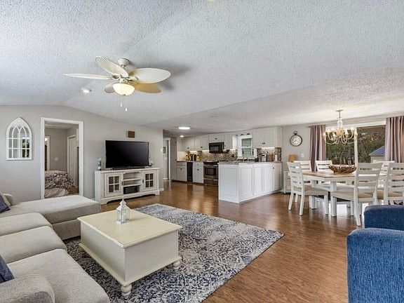5th image of 907 Horne Ave.