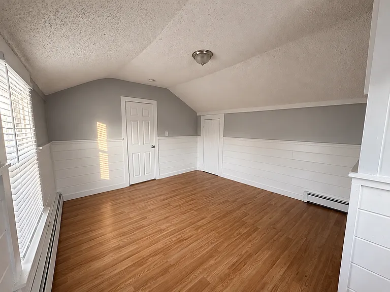220 Weir St #4 — Photo 9