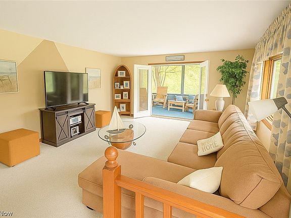 3rd image of 53310 Mud Run Rd