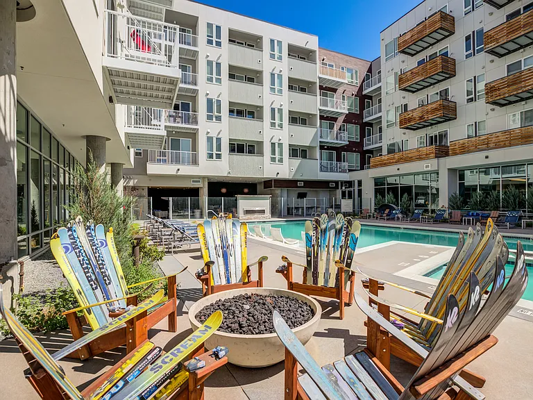 Deco Apartments — Photo 9