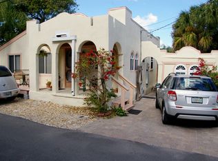 214 Esther St, New Smyrna Beach, FL 32169