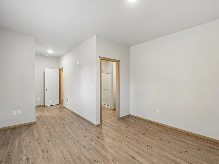 Ridgeline Apartments — Photo 27