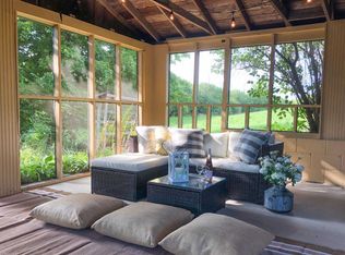 W394N5048 N Reddelien Rd, Oconomowoc, WI 53066