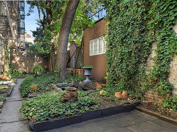 5th image of 354 W 12th St APT 1A