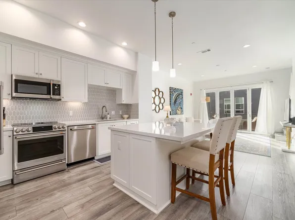 1655 2nd St Unit 315, Napa, CA 94559