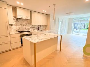 3668 W 10th Ave #1A, Vancouver, BC V6R 2G3