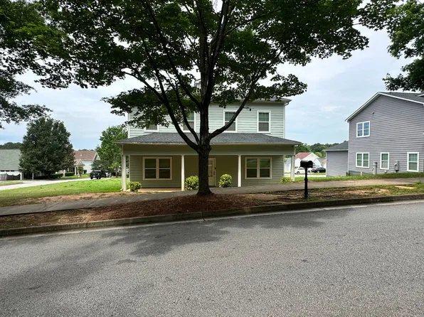 220 Monarch Village Way, Stockbridge, GA 30281