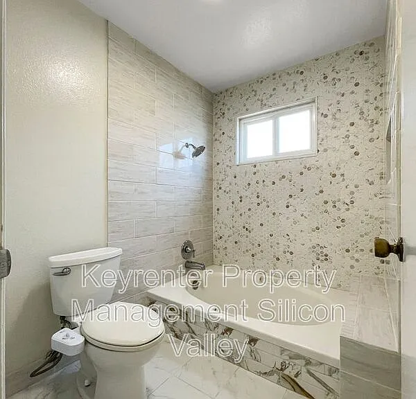 1293 Knollview Dr — Photo 17