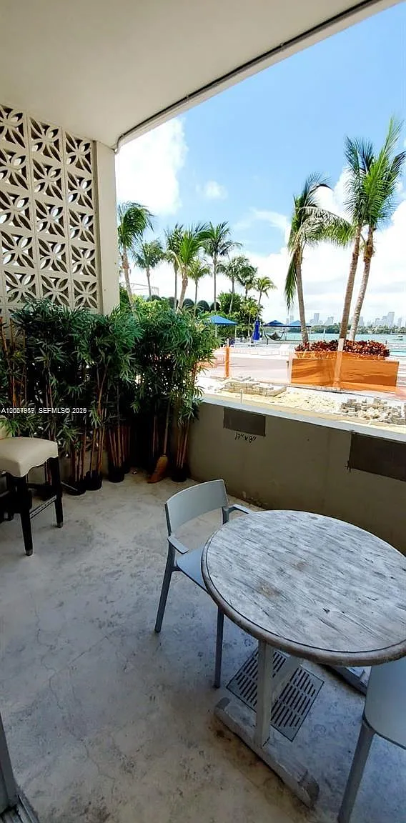 Mirador 1200 Condo — Photo 2