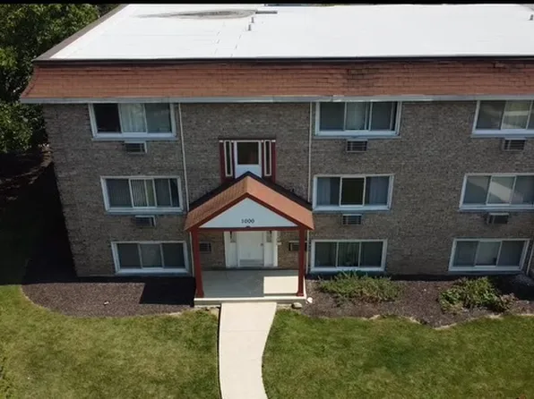 1000 W 18th St APT 1S, Broadview, IL 60155
