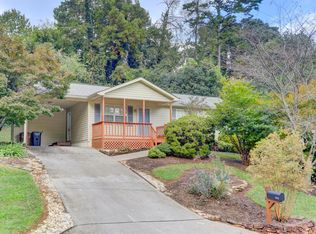 3925 Abercorn Rd, Knoxville, TN 37921