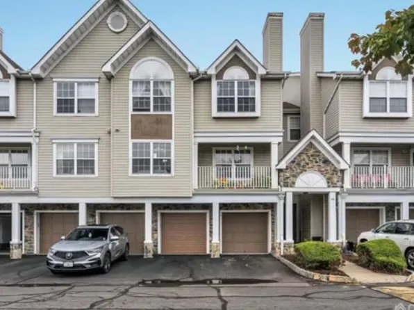 21 Guisborough Way, Edison, NJ 08820