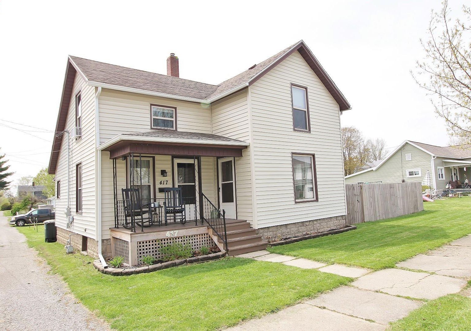 417 W Williams St, Kendallville, IN 46755 Zillow