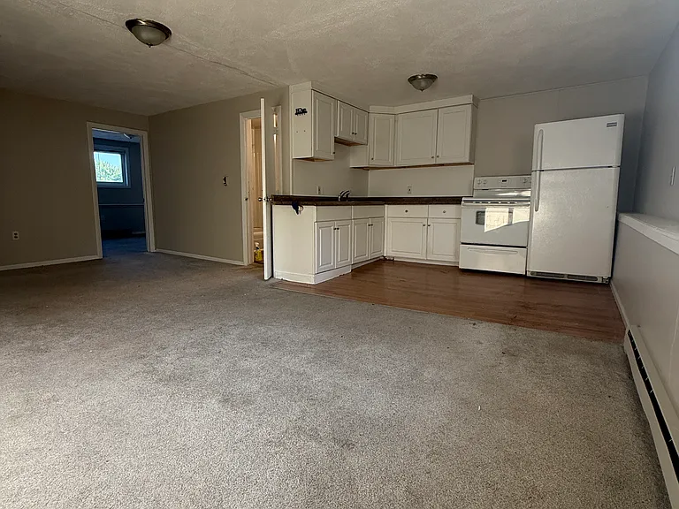 165 Main St #6 — Photo 3