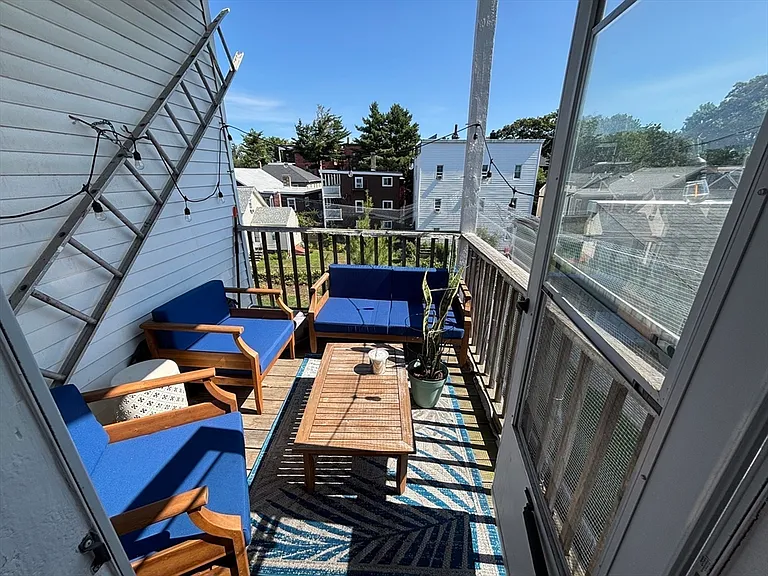 106 Pine St #3 — Photo 8