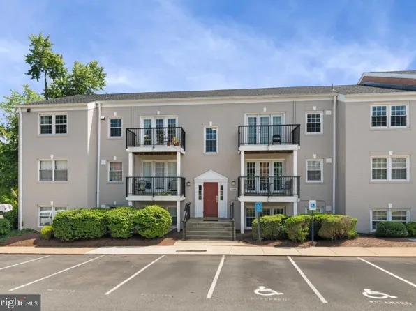 9445 Fairfax Blvd APT 102, Fairfax, VA 22031
