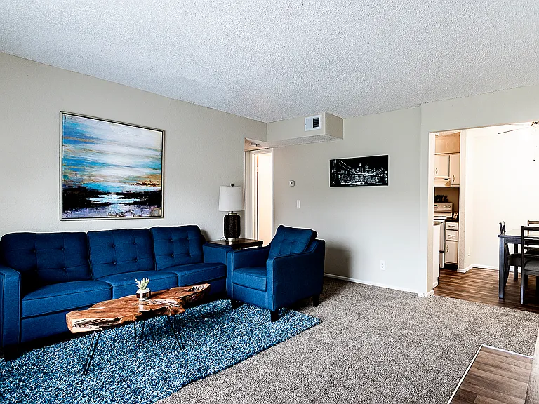 Crossroads Village Apartments — Photo 28