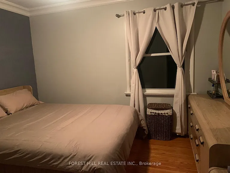 292 Griffith St — Photo 12