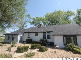 161 Po Box, Brownstown, IL 62418