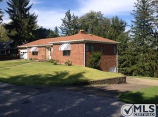 65 Mount Lebanon Dr, Wheeling, WV