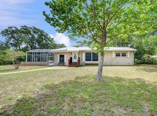 3895 Grand Ave, Deland, FL 32720