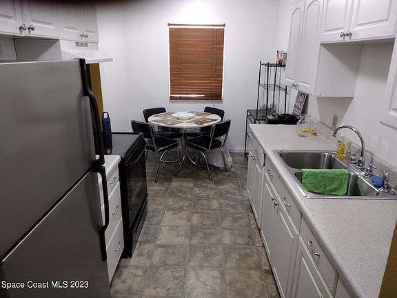 3rd image of 1120 Cheney Hwy Unit D