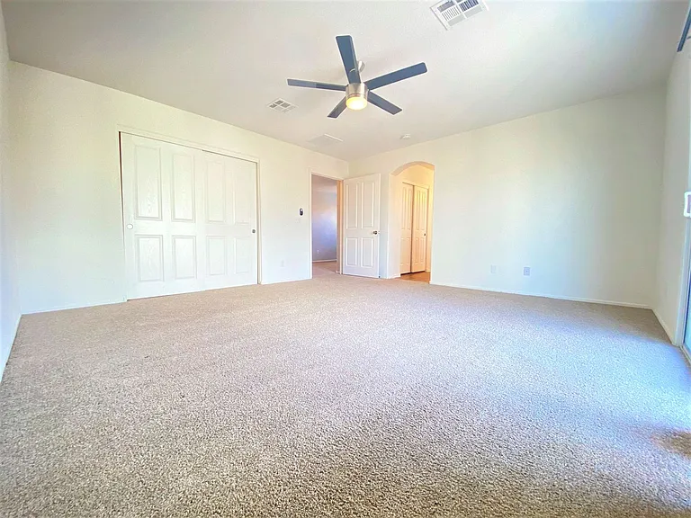 9222 Avon Park Ave — Photo 29