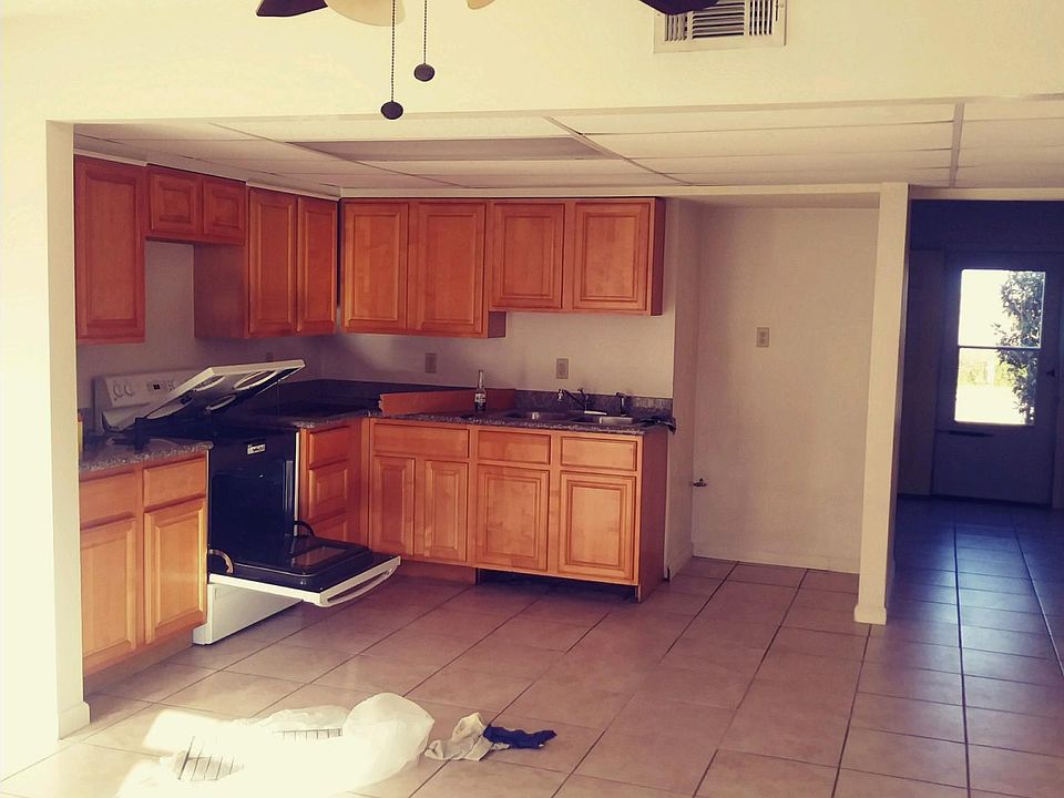 1st image of 5048 Westlake Dr