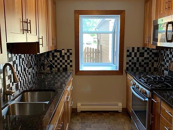2nd image of 3004 Pleasant Dr