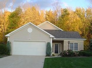 33885 Mapleridge Blvd, Avon, OH 44011