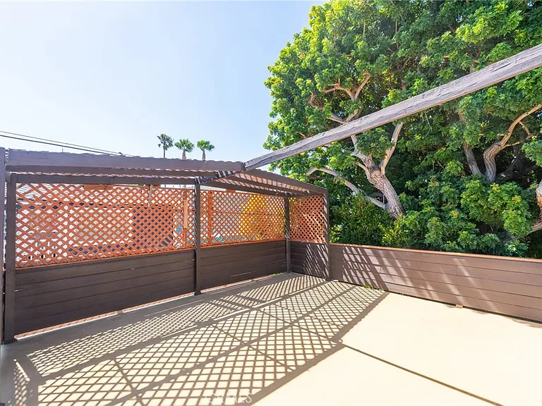 1305 Oak Ave — Photo 35