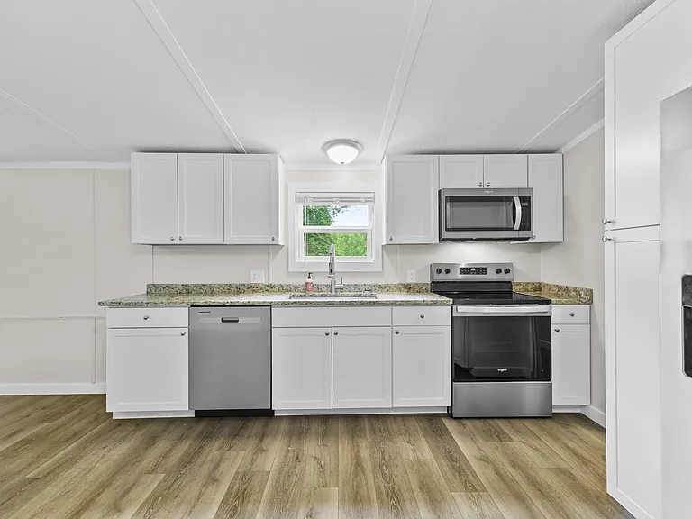 206 Primrose Rd — Photo 6