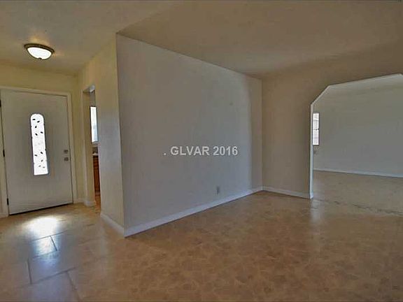 3rd image of 4048 Idlewood Ave