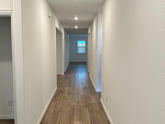 4th image of 3605 Great Egret Way