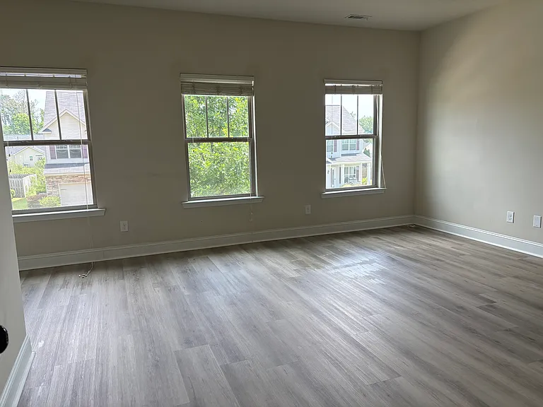 505 Cranberry Cir — Photo 11